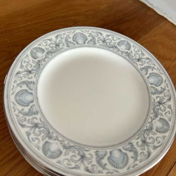 NEW Wedgwood Bone China Silver Dolphins 6” Plates side salad bread Set of 6 - Picture 2 of 5